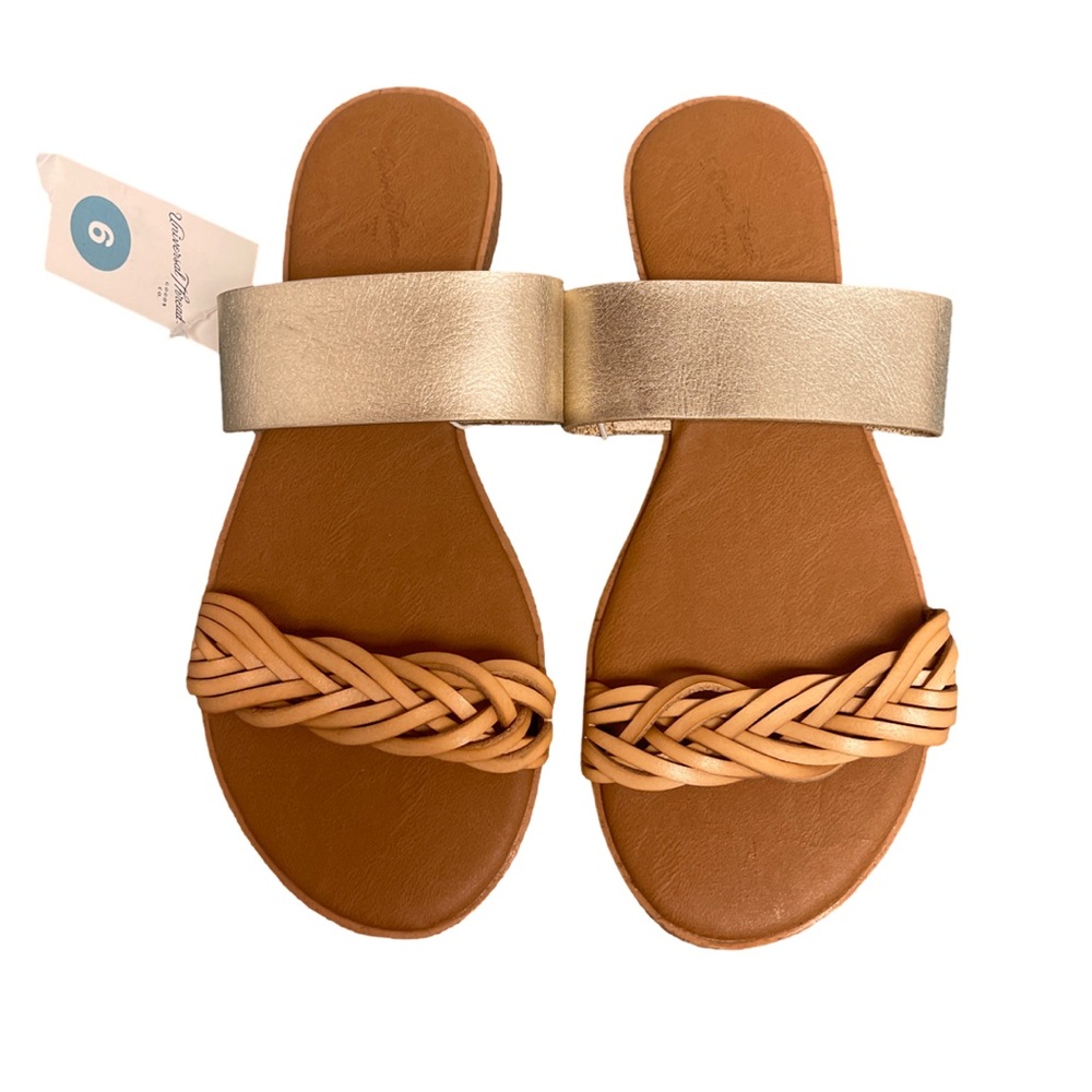 Universal Thread Sandals Women’s Sz 6 Tan